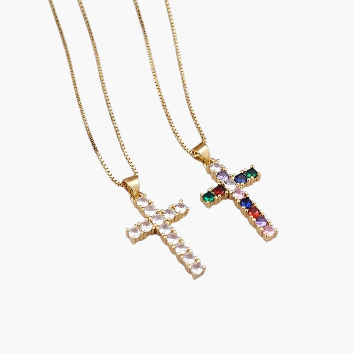 Colar Cruz com Zircónias