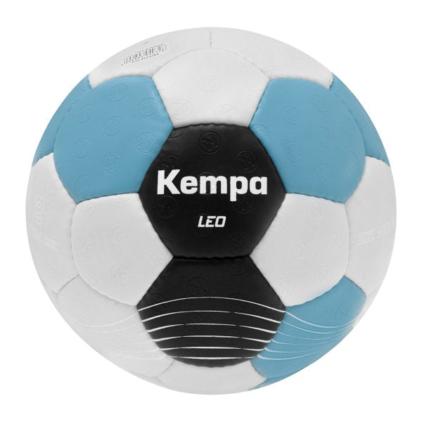 Bola Kempa Leo