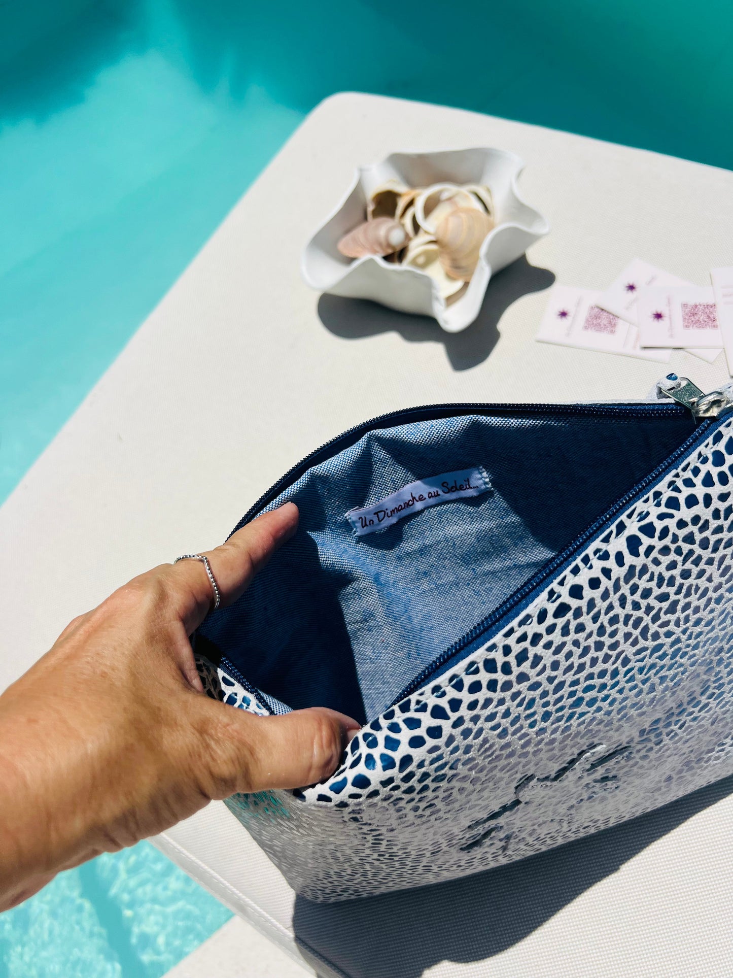 Pochette CHIC
