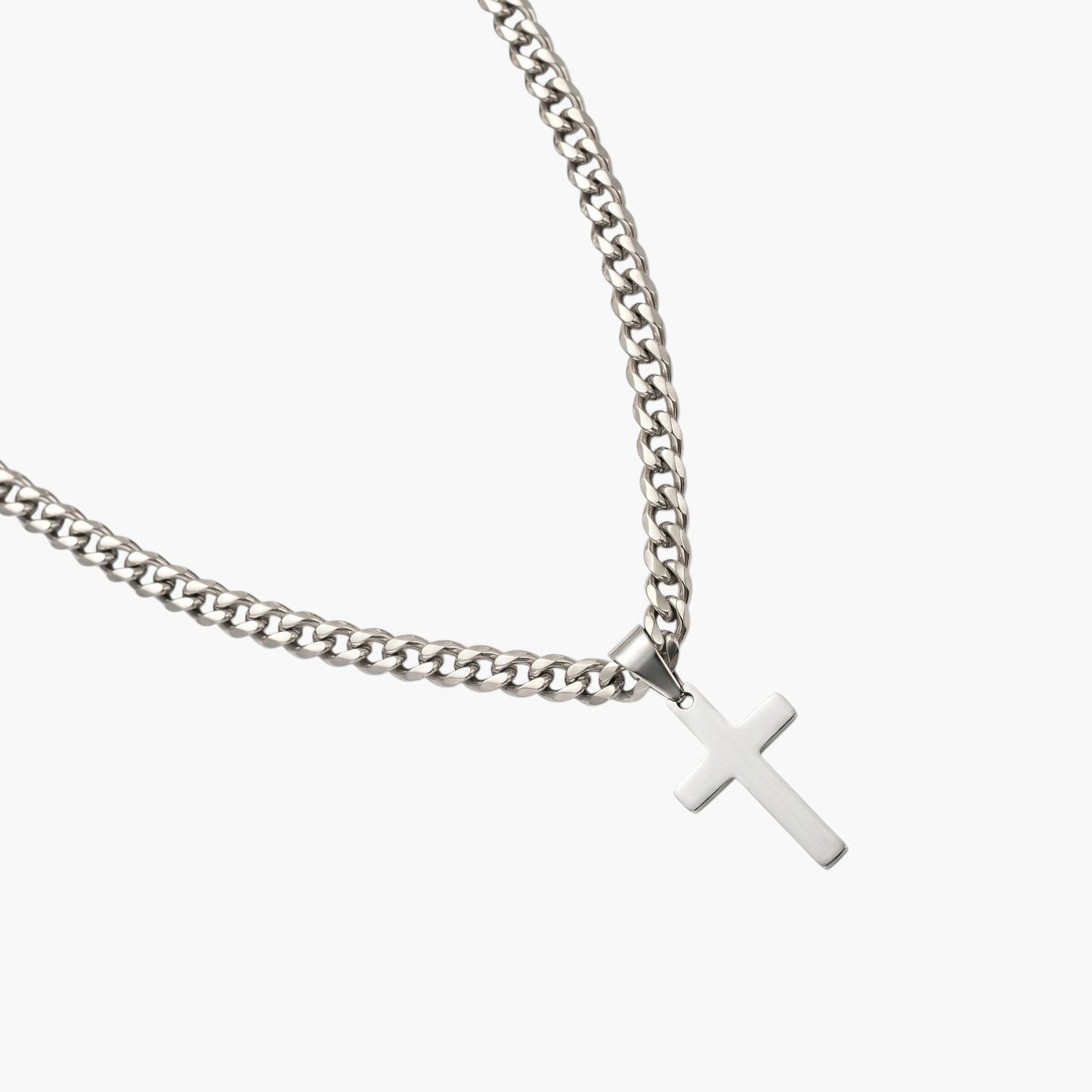 Colar com Cruz em Aço Inoxidável