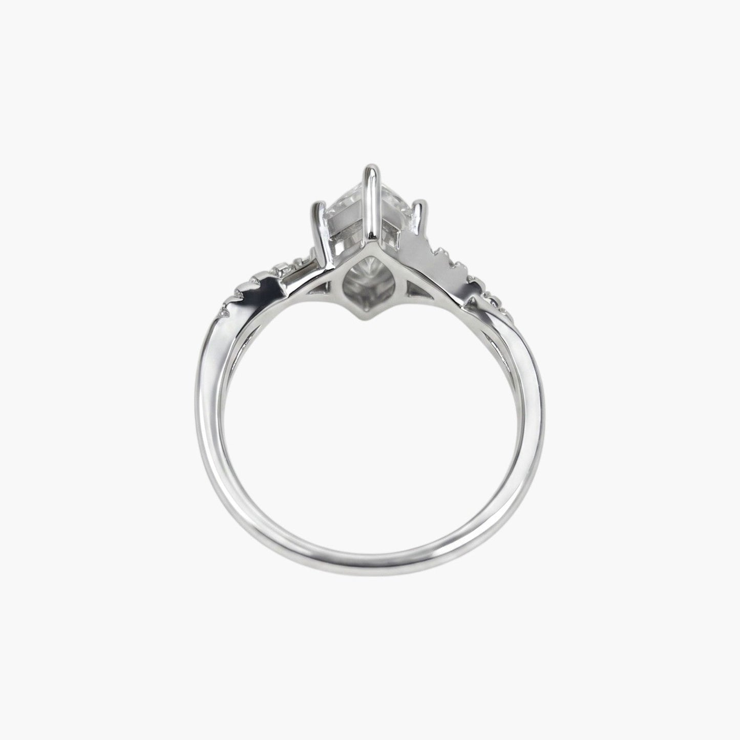 Anel Lumina em Prata de Lei 925 com Moissanite