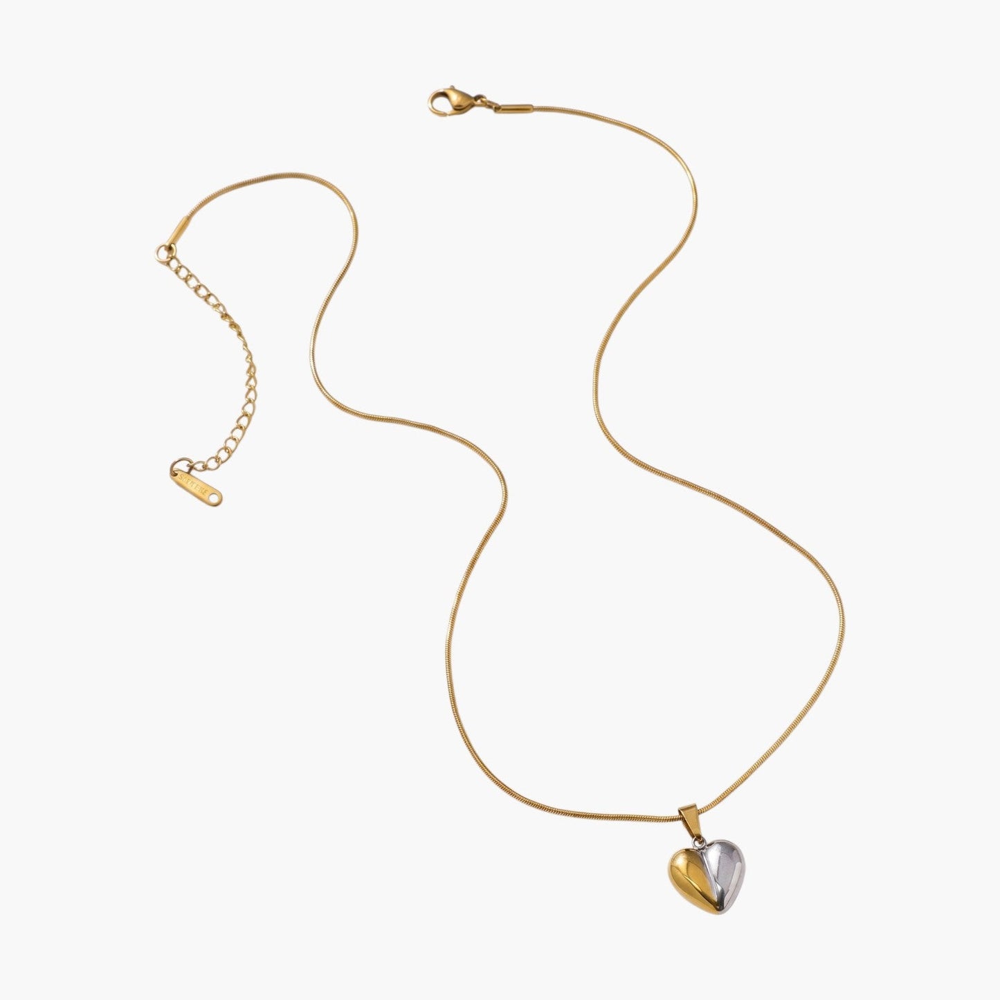 Colar Elegance Heart em Aço Inoxidável