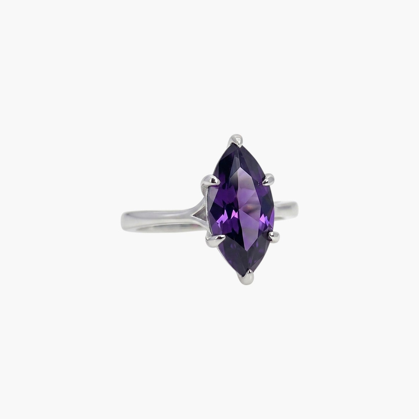Anel Elegance em Prata de Lei 925