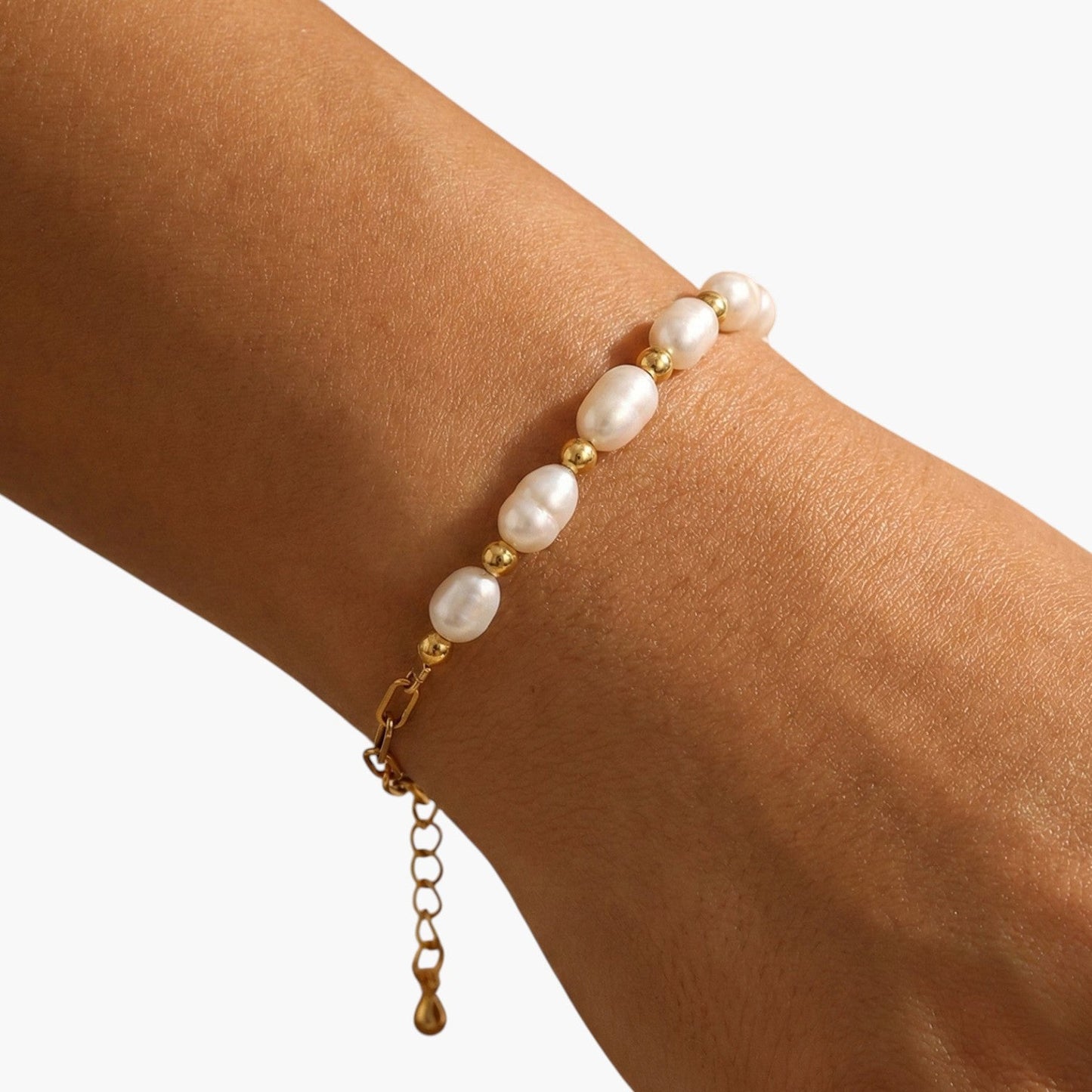 Pulseira com Pérolas em Aço Inoxidável