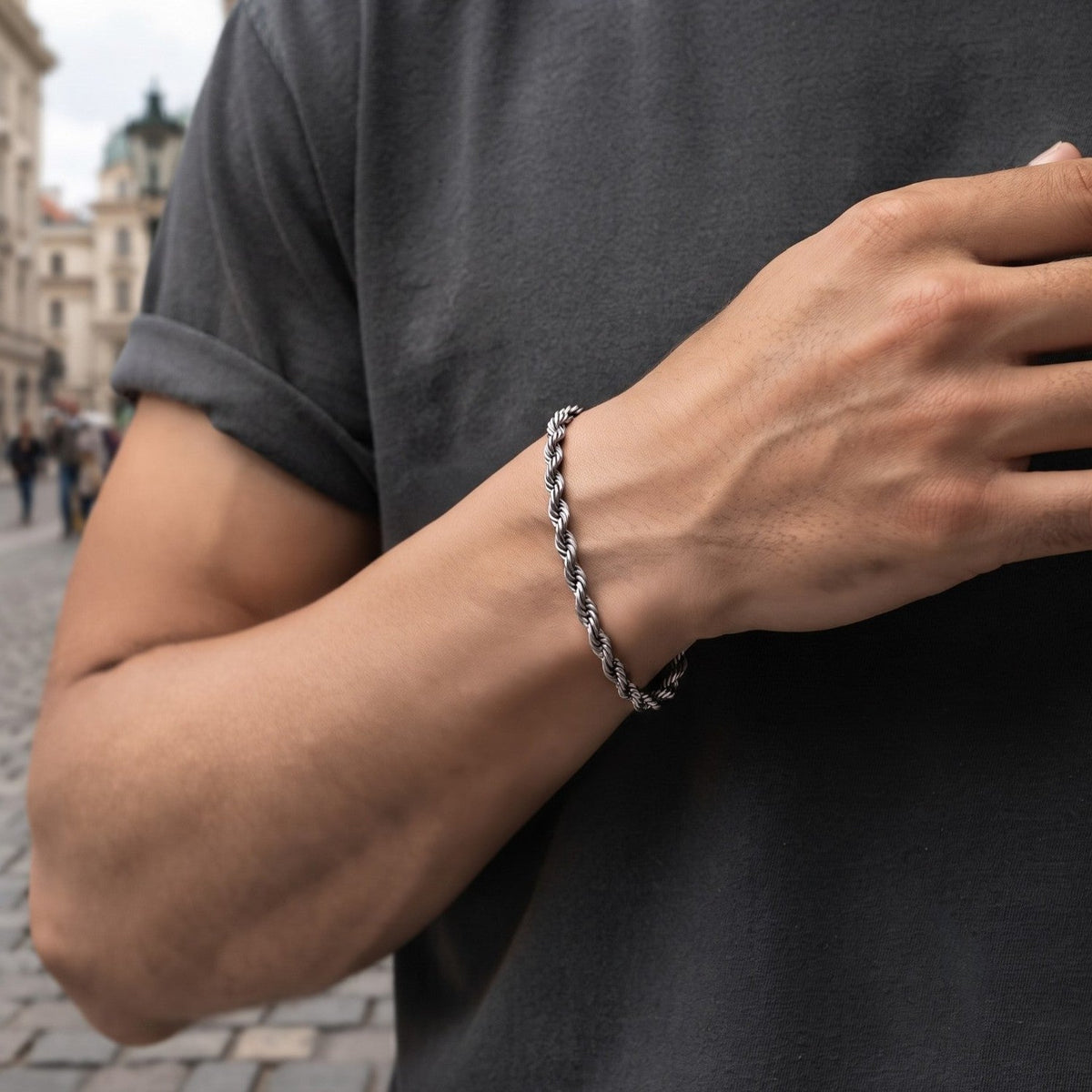 Pulseira de Corrente Trançada em Aço Inoxidável