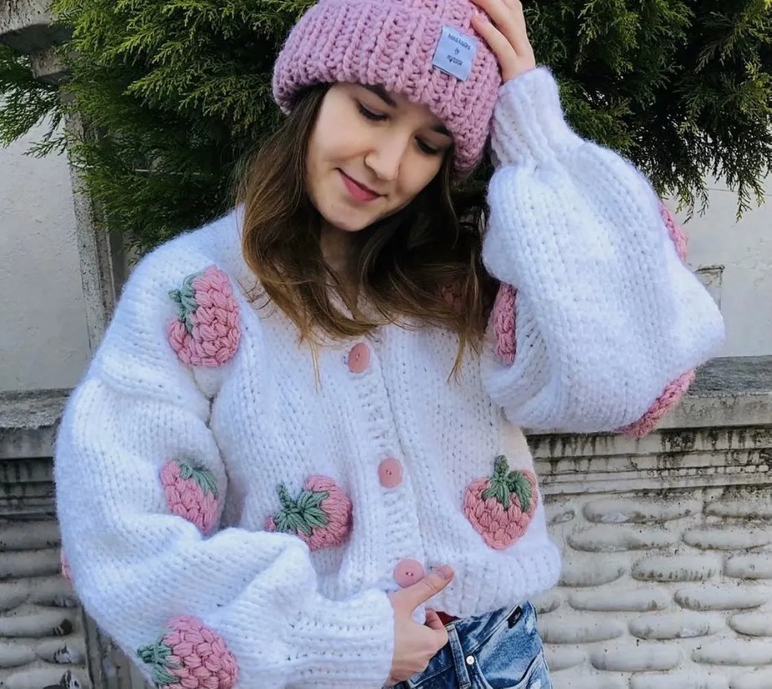 Handmade Chunky Knit 3D Flower Cardigan – Cozy Statement Sweater