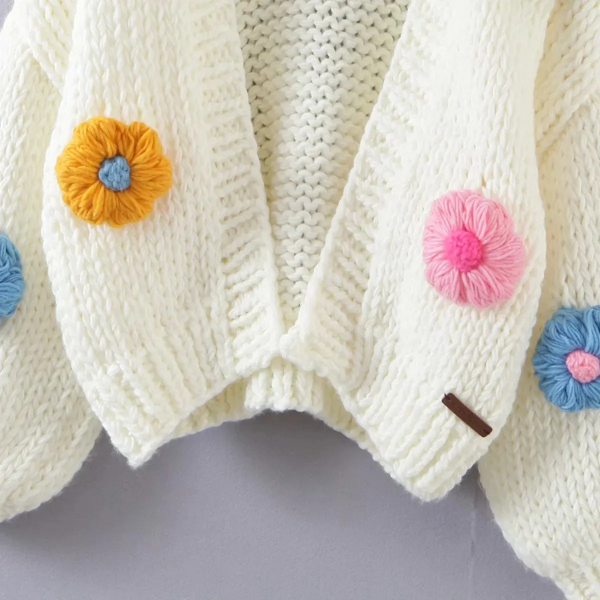 Handmade Chunky Knit 3D Flower Cardigan – Cozy Statement Sweater