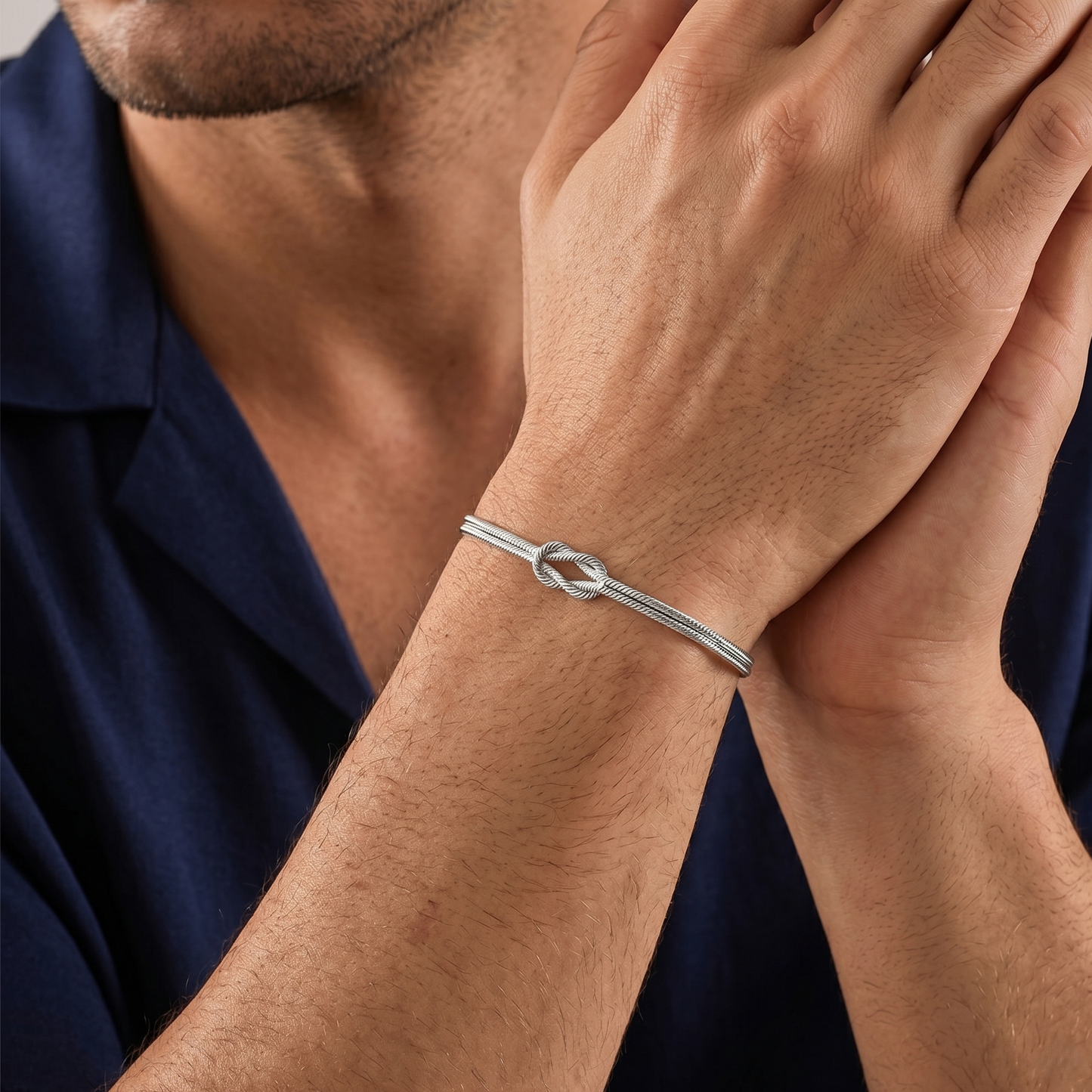 Pulseira Nó Simbólico em Aço Inoxidável