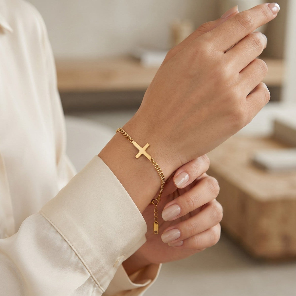 Pulseira Cruz em Aço Inoxidável