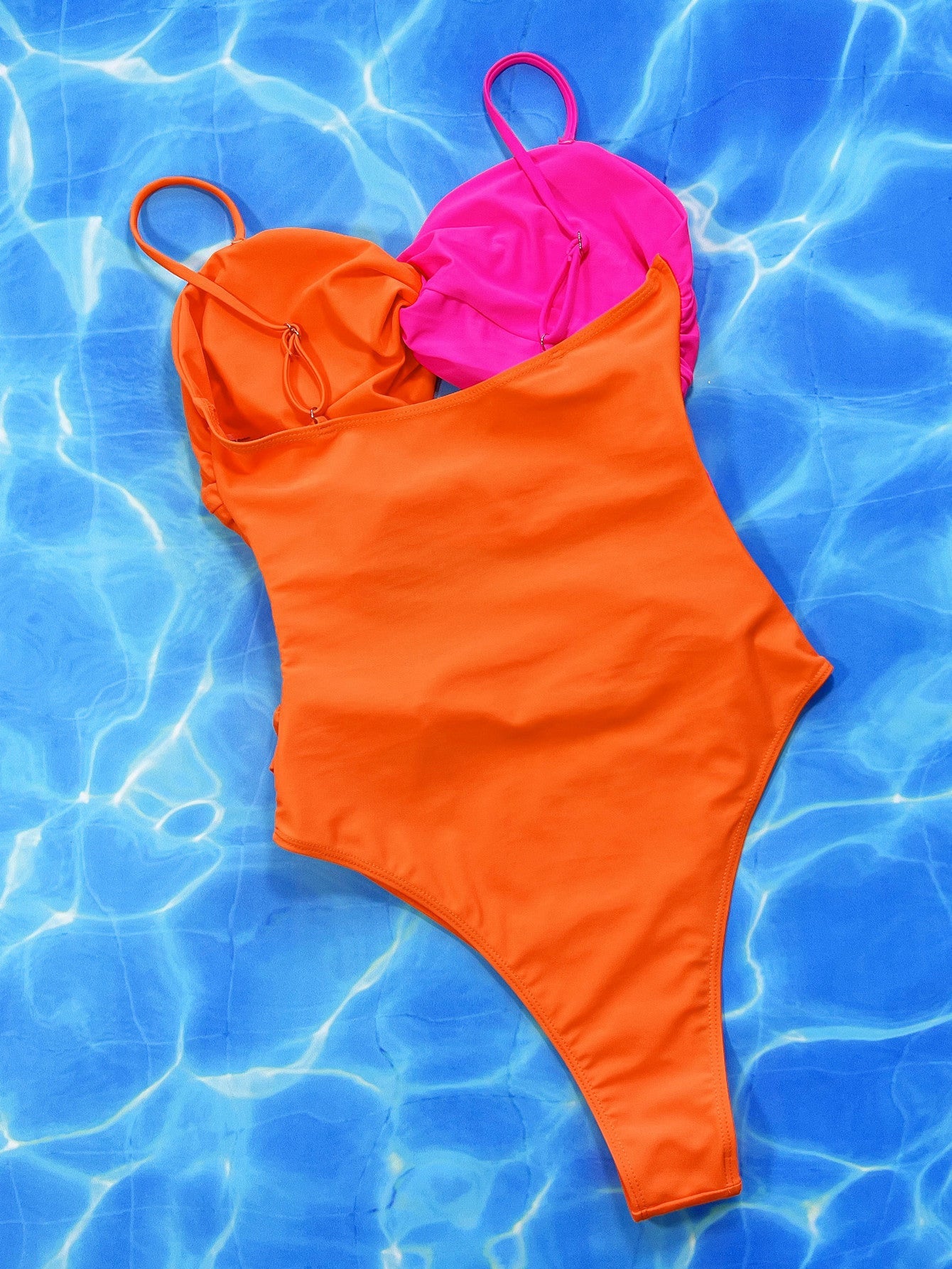 Women’s Cutout Contrast One-Piece Swimsuit – Ruched Monokini