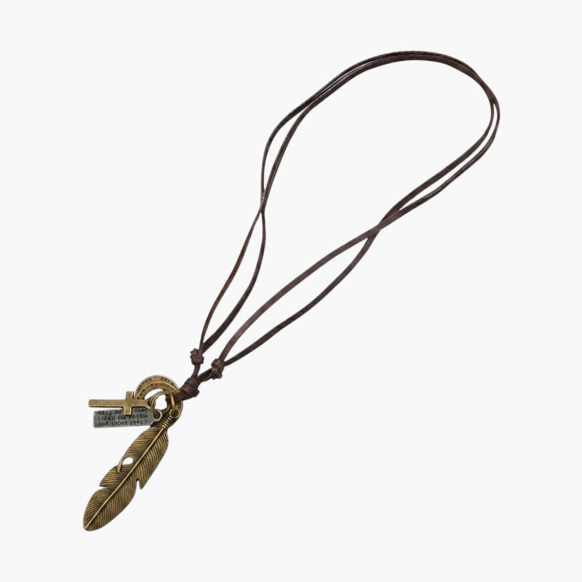 Colar em Couro com Pendentes Vintage