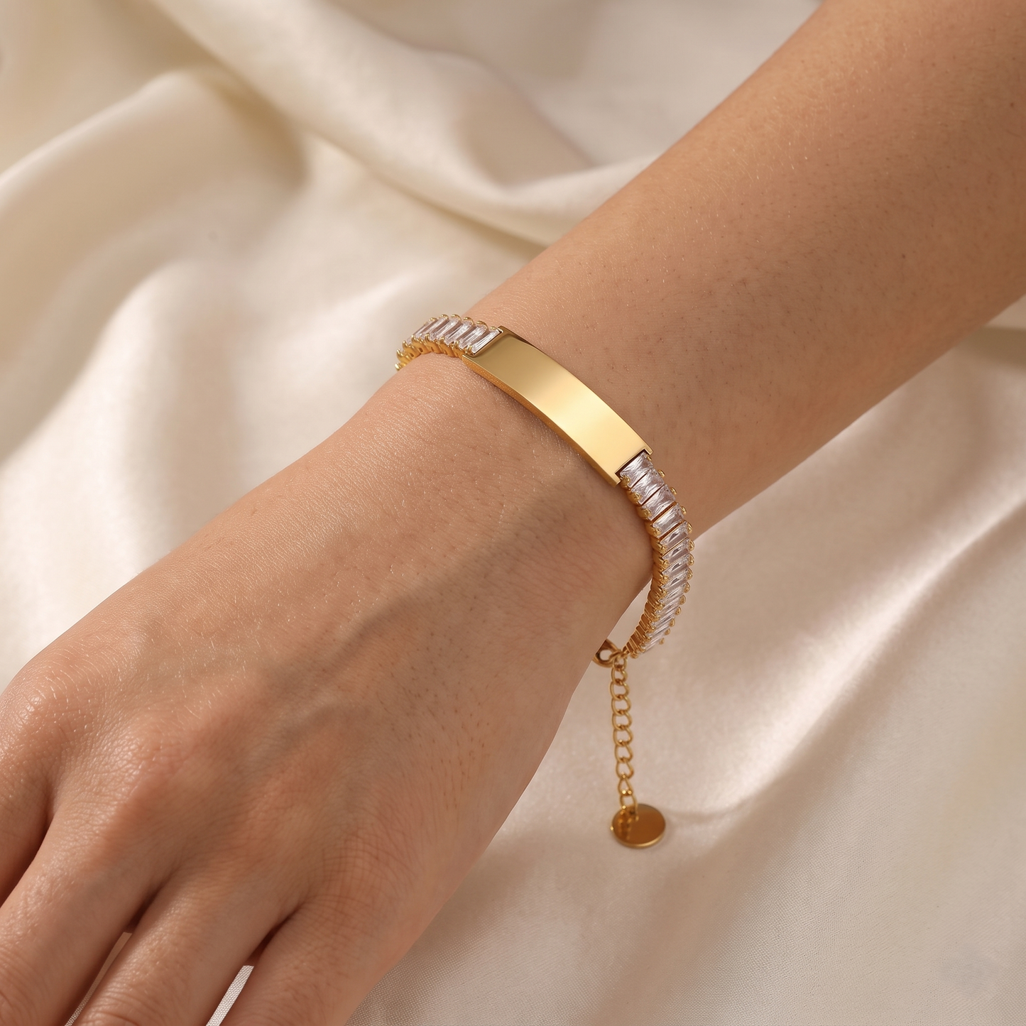 Pulseira em Aço Inoxidável com Zircónias