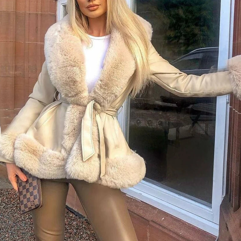 Women’s PU Leather Jacket with Faux Fur Collar – Slim Fit Winter Coat