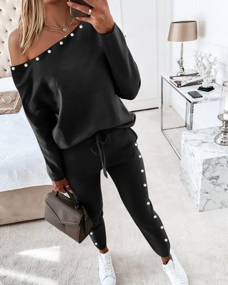 ✨ Chic Two-Piece Cotton Lounge Set – With Sequins, Pearls & Graphic Details