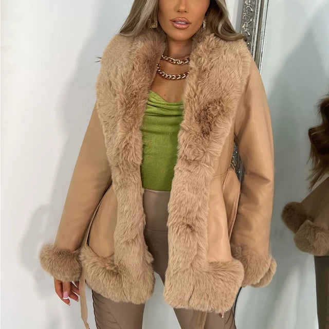 Women’s PU Leather Jacket with Faux Fur Collar – Slim Fit Winter Coat