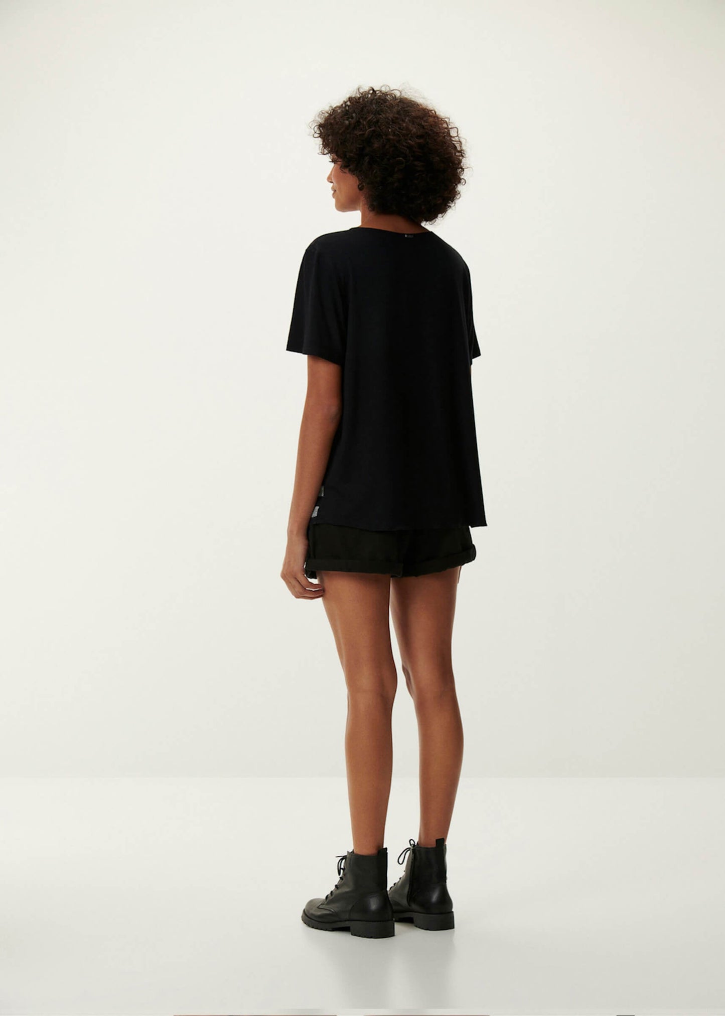 BLUSA ESTAMPADA COM PALMEIRA