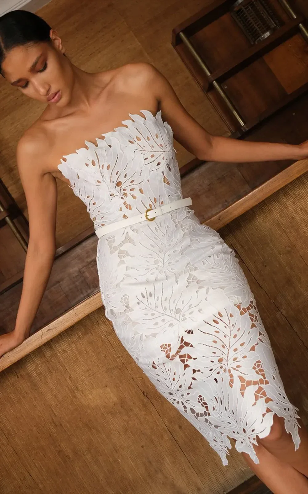White Lace Cut-Out Midi Dress – Elegant Strapless Floral Party Look