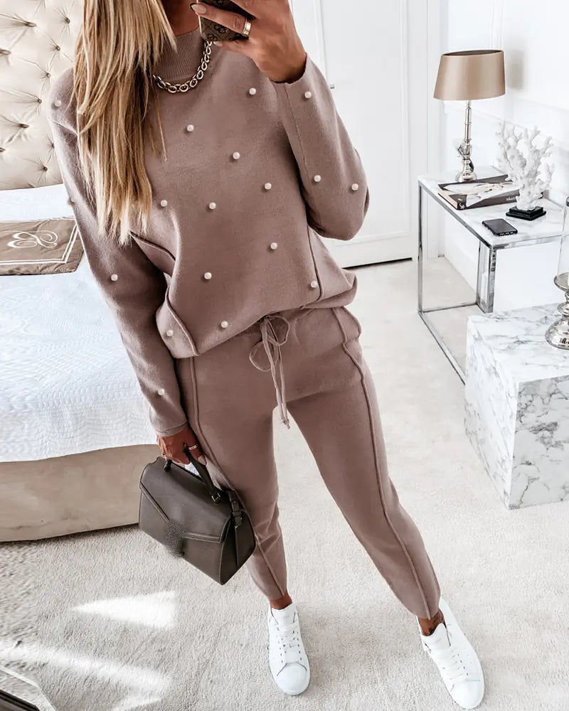 ✨ Chic Two-Piece Cotton Lounge Set – With Sequins, Pearls & Graphic Details