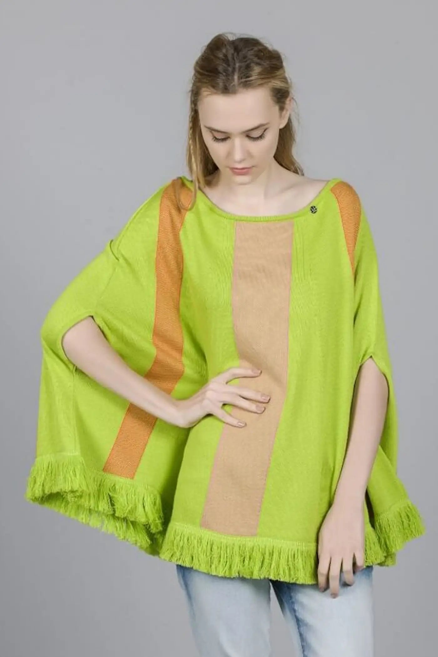 PONCHO RISCAS