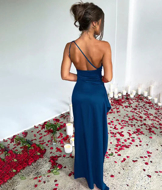 One-Shoulder Satin Evening Dress – Elegant Split Gown with Draped Detail ✨